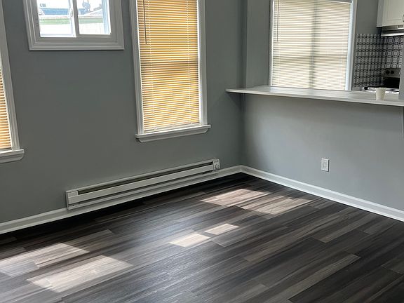 2nd image of 179 22nd St APT 1