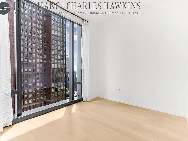 277 5th Ave #33B — Photo 14