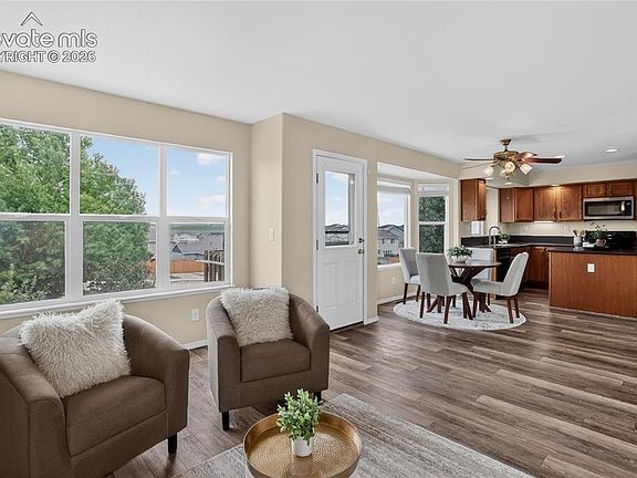 3rd image of 3893 Roan Dr