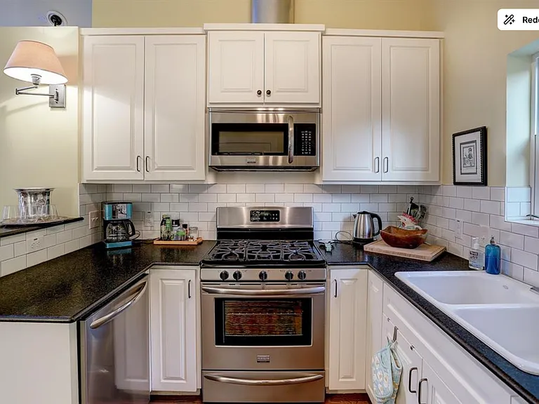 1733 Harold St #GA — Photo 4