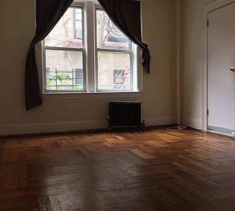 2nd image of 4340 40th St APT 1D