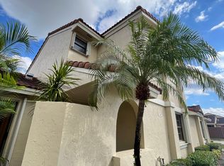 6269 NW 171st St, Hialeah, FL 33015