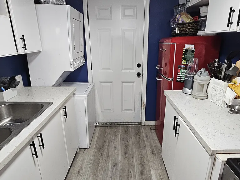 1438 Lorilyn Ave #2 — Photo 3