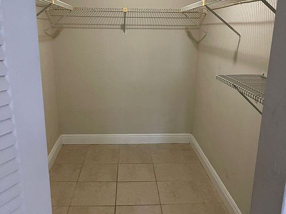 5th image of 2175 NE 170th St APT 203