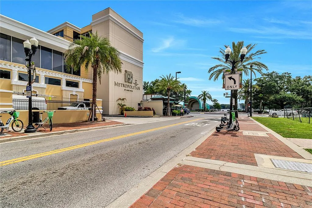 2 bed, 2.0 bath, 1564 sqft, $3,500 — Photo 4