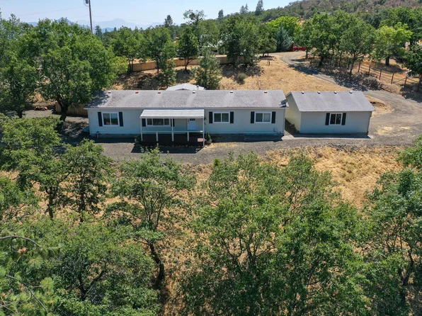 79 Regent Pl, Eagle Pt, OR 97524