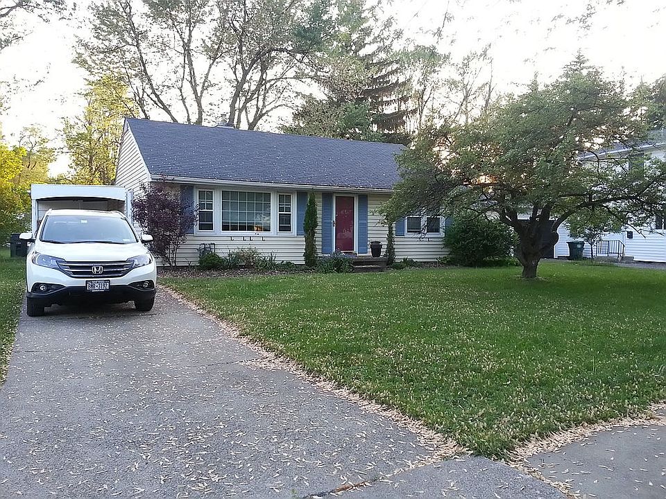 1st image of 350 Cadman Dr