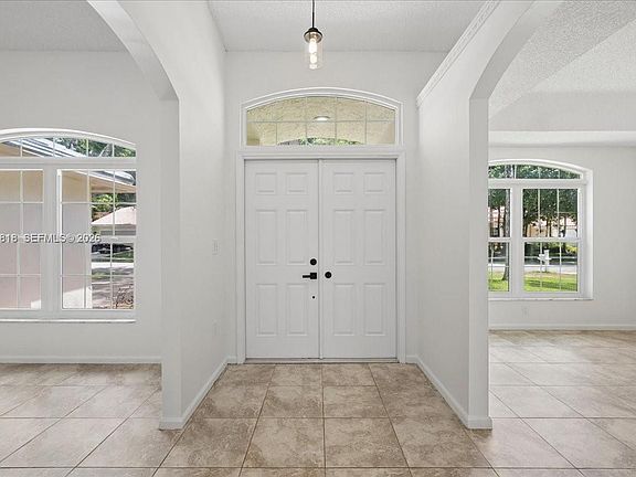 4th image of 6508 NW 54th Ct