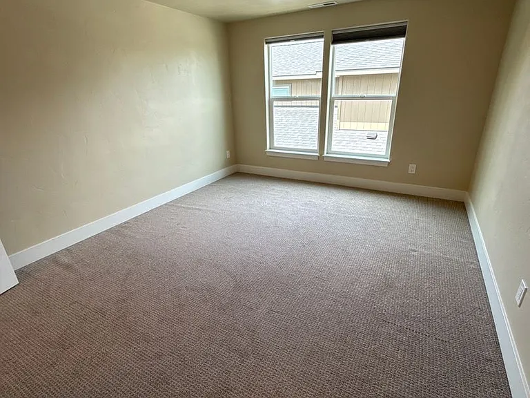 20747 NE Angora Ct — Photo 17