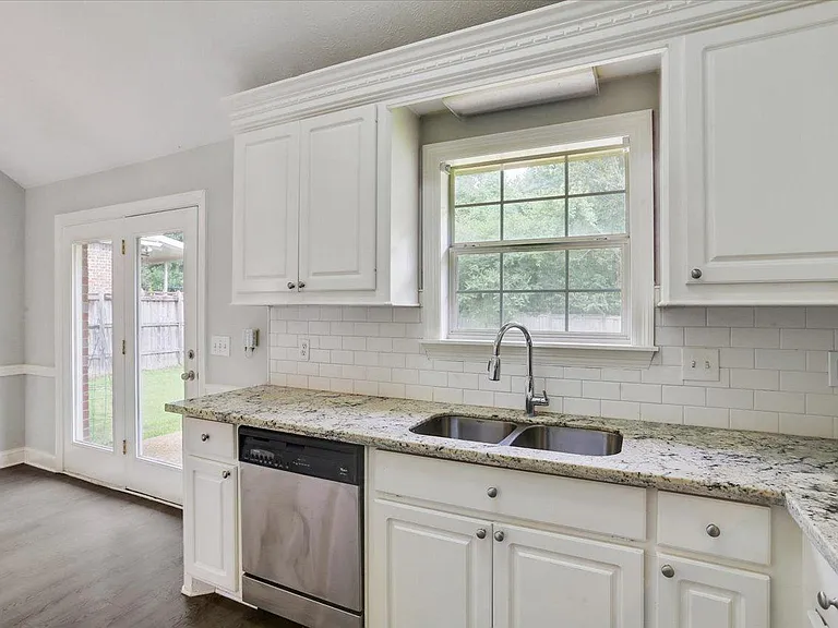 428 Wildberry Cir — Photo 20