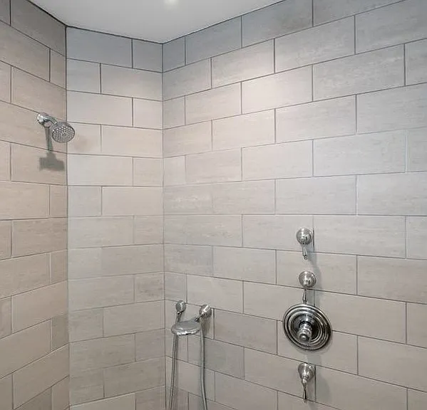 1148 N Clark St #8 — Photo 10