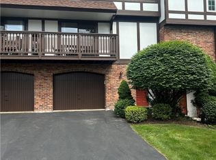 511 Kingsberry Ct, Pittsburgh, PA