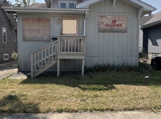 319 156th Pl, Calumet City, IL 60409