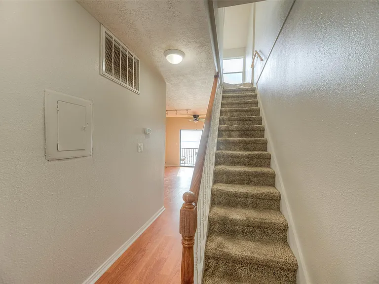 445 Carolcrest Ln #422 — Photo 9