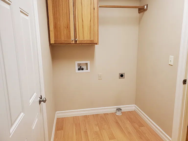 155 Fairway Blvd — Photo 6