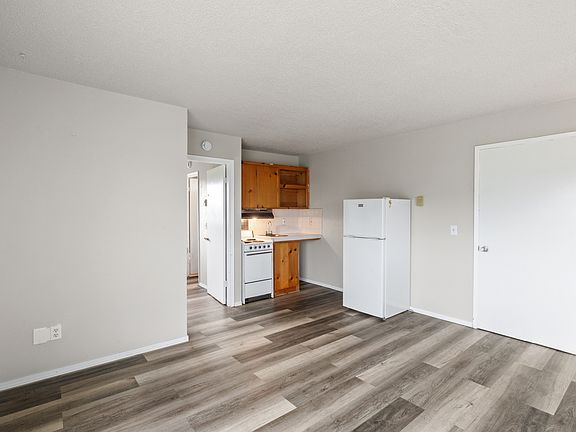 4th image of 165 Barnacle St NW #513
