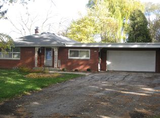 2346 S Ronke Ln, New Berlin, WI 53151