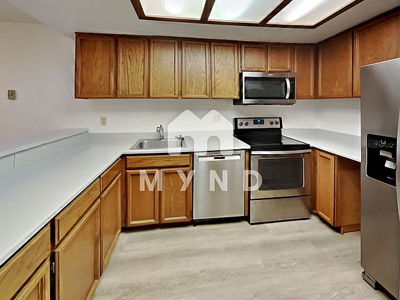 5th image of 4214 W Lake Sammamish Pkwy NE APT 306