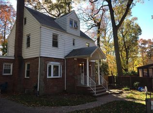 19340 85th Rd, Hollis, NY 11423