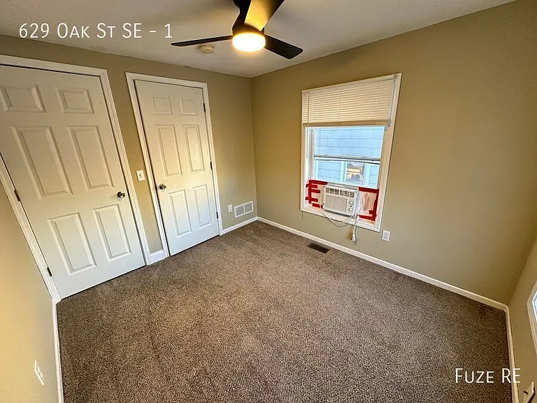 629 Oak St SE #1 — Photo 41