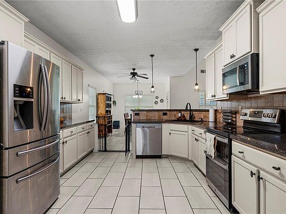 5th image of 7 Blackfoot Cir