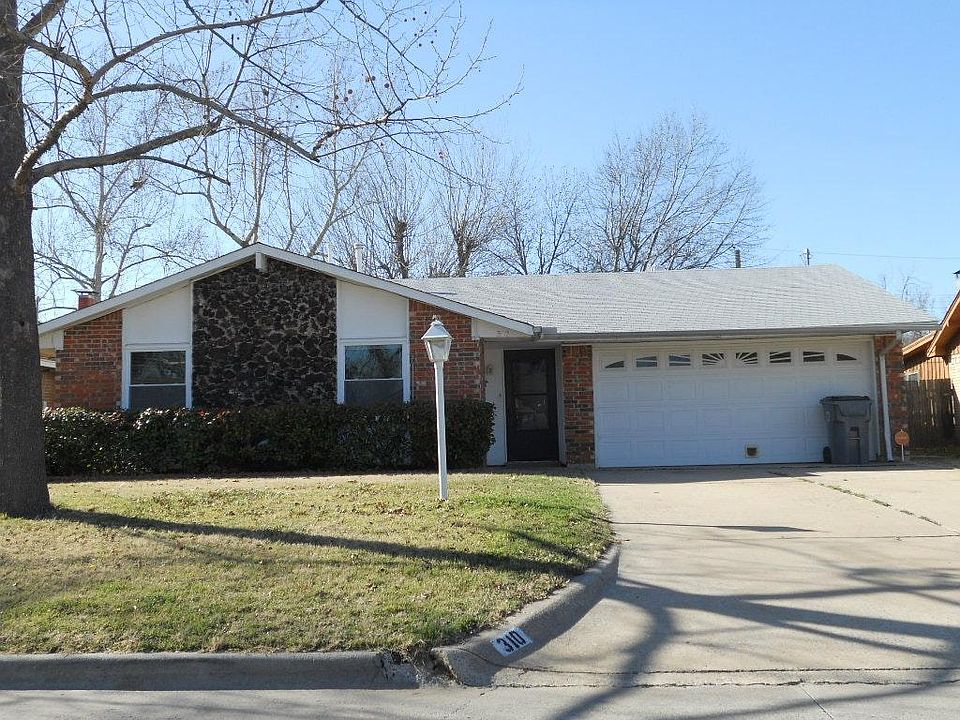 1st image of 310 NW Parkwood Ln