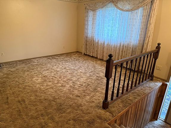 5th image of 1533 Garden Dr