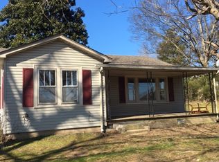 207 S Main St, Loretto, TN 38469