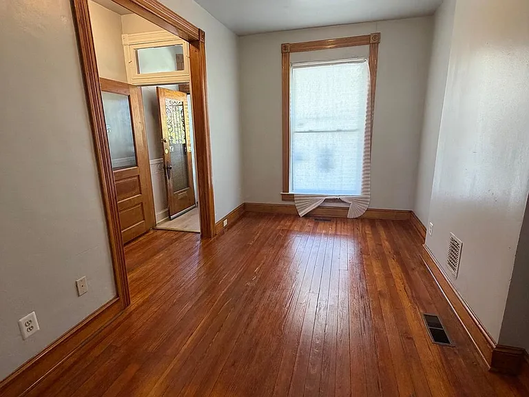 2753 Rayner Ave — Photo 13