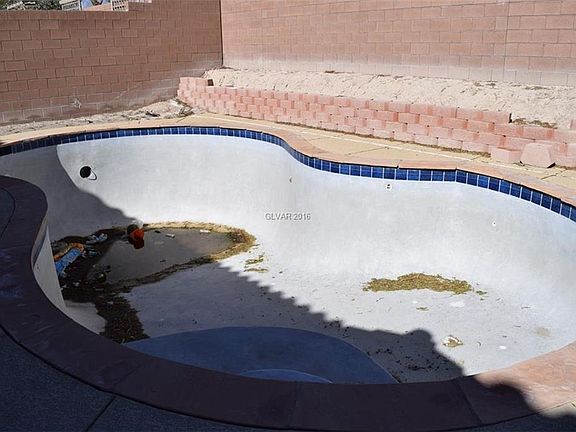 3rd image of 2264 Wood Dale Ct