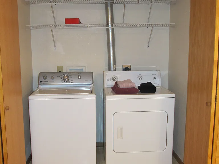 The Carriage House Apartments — Photo 11