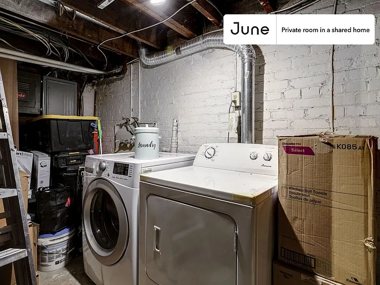 2270 Cathedral Ave NW #1A — Photo 9