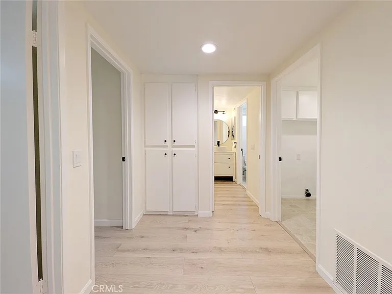 660 E Workman St — Photo 20