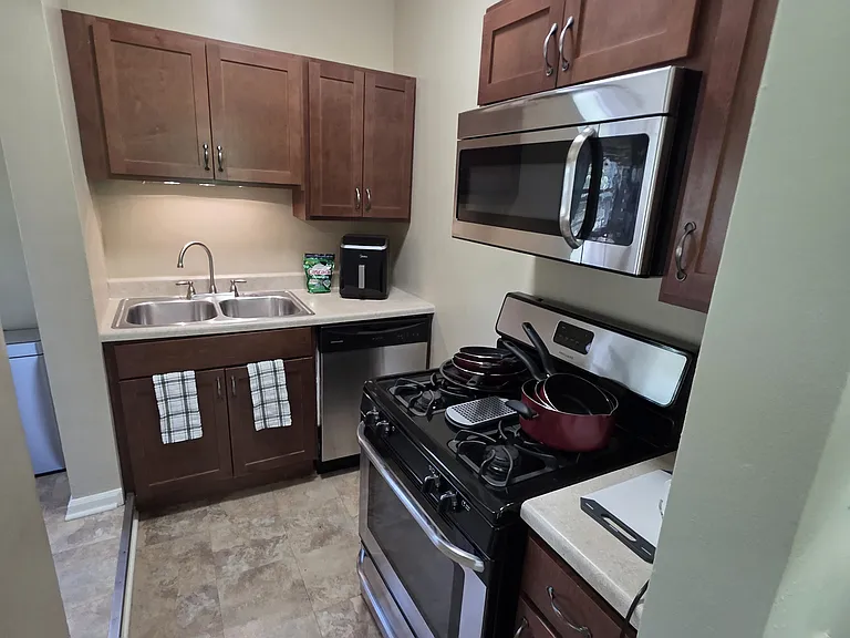 301 Henry Ave SE #2 — Photo 7