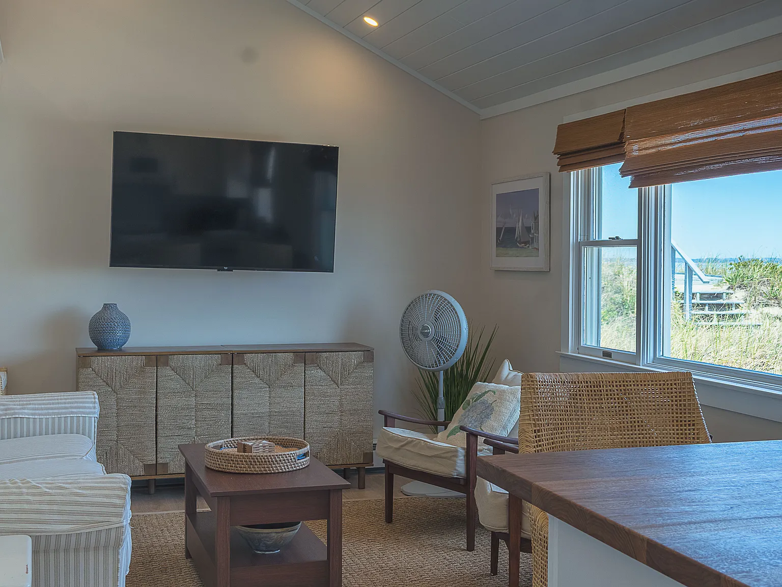 2 bed, 480 sqft, $2,200 — Photo 4