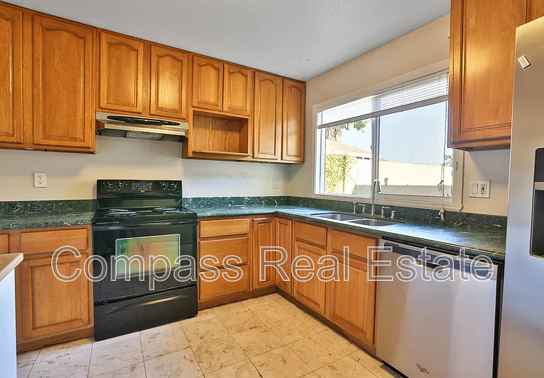 31101 Fredi St — Photo 10