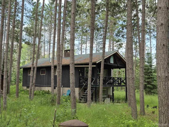 N2983 Foster City Rd, Vulcan, MI 49892