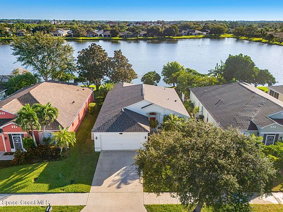 2nd image of 2366 Deercroft Dr