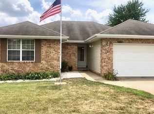 3106 E Huron St, Springfield, MO 65804