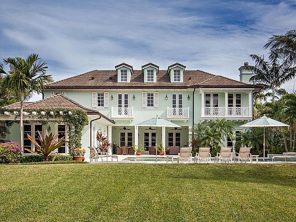 3rd image of 1558 N Ocean Way