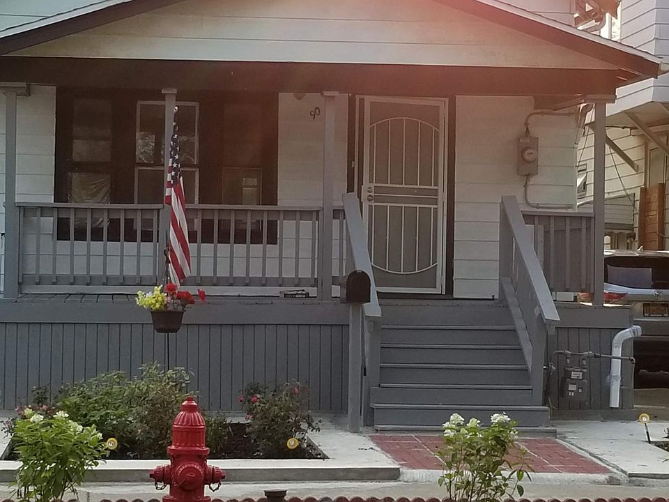 2nd image of 90 Olympic Ave