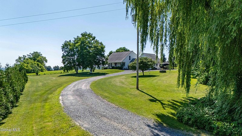 5th image of 391 Sager Road