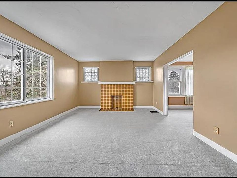 New windows for this living room coming soon. Install should be before November.