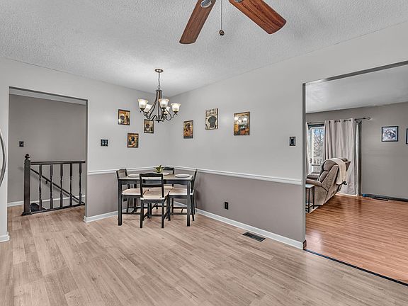 5th image of 5011 NW Brickyard Rd