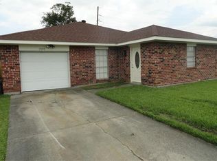 5000 Eden Roc Dr, Marrero, LA 70072