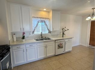 16512 Batson Pl, Victorville, CA 92395