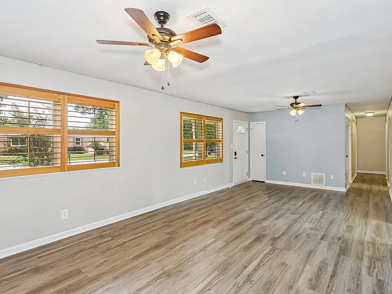4572 Kelly Ln — Photo 5