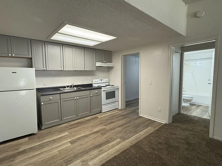 5780 Milgen Rd — Photo 3