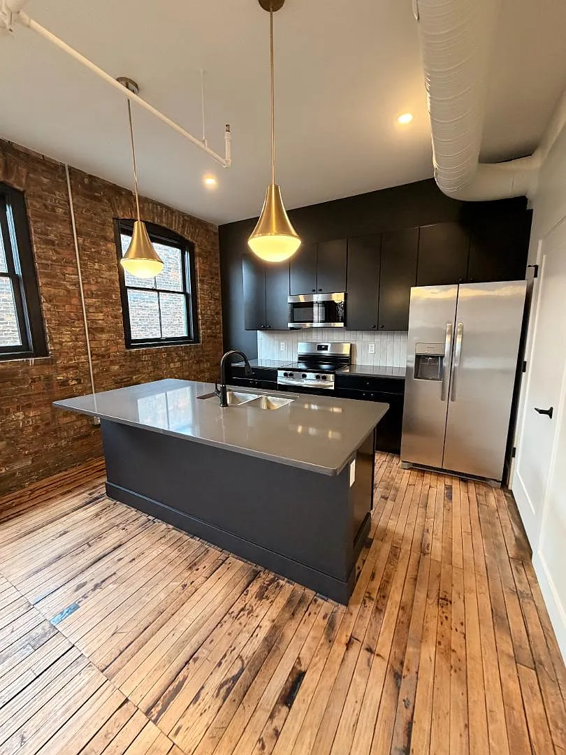 31 N. Huron Street - Apt 305 — Photo 1