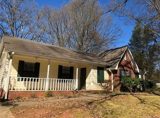 21239 Pine Ridge Dr, Cornelius, NC 28031